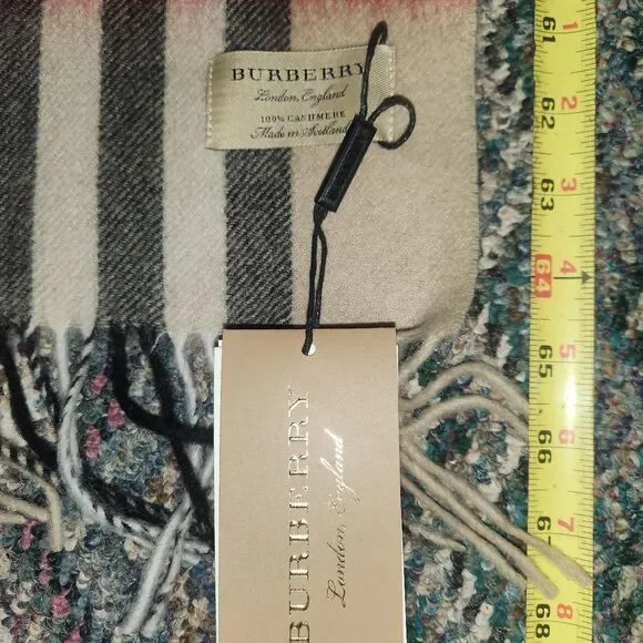 Burberry Classic Beige Nova Check Scarf - Picture 3 of 6